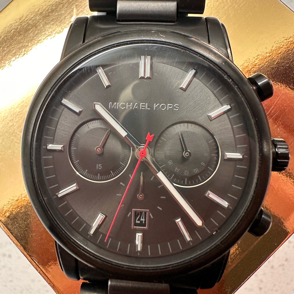 Stunning, Michael Kors watch off